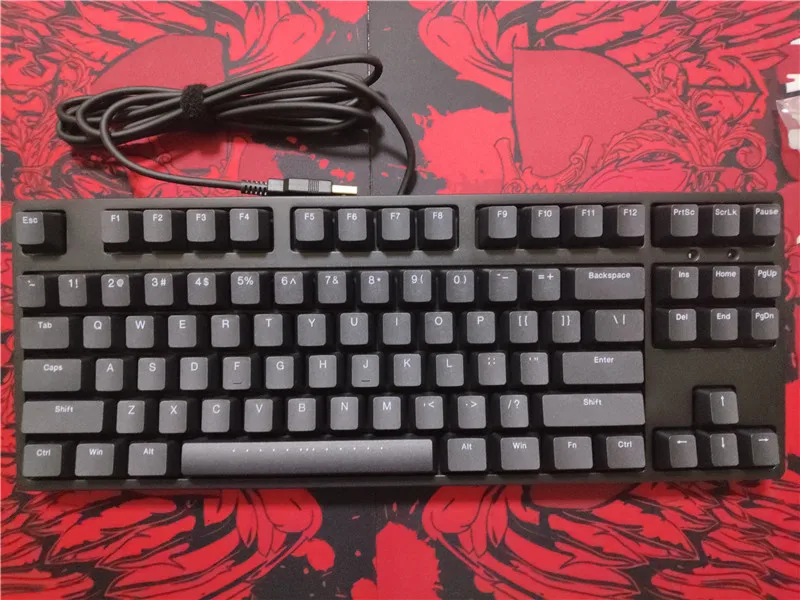 IKBC Wired Vintage C87 cherry  - Gaming Keyboard Tkl recensie en prijs